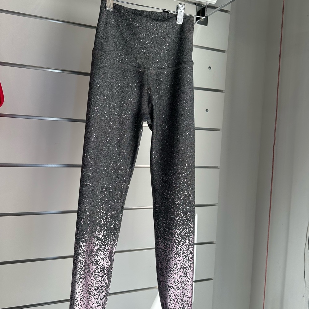 Beyond Yoga NWT Alloy HW Midi Legging, Size XS
